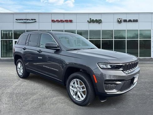 New 2025 Jeep Grand Cherokee Laredo X image 1