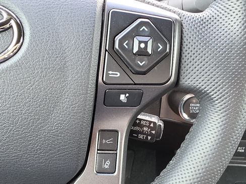 Certified 2023 Toyota Tacoma TRD Off-Road w/ Technology Package RWD image 17