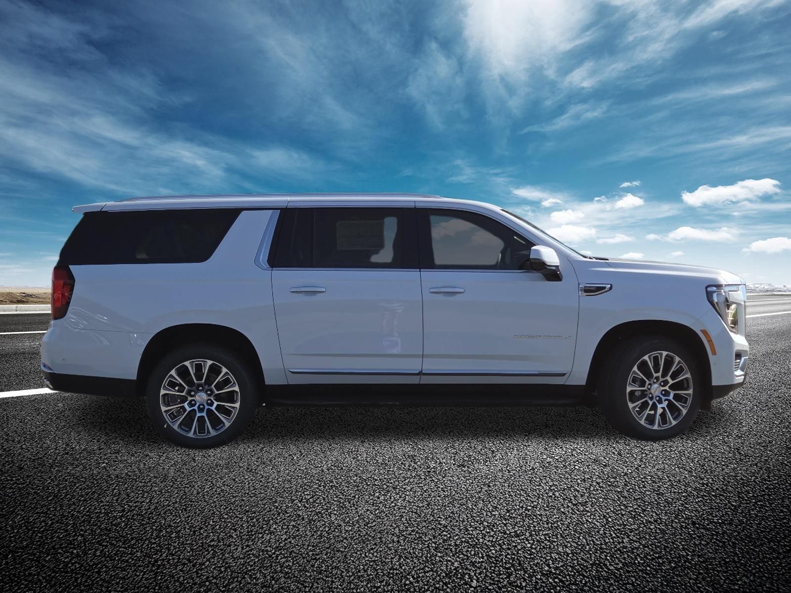 New 2026 GMC Yukon XL Denali w/ LPO, Floor Liner Package AWD/4WD image 21
