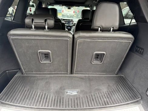 Used 2021 Cadillac XT6 Premium Luxury image 12