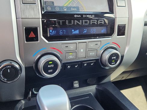 Used 2018 Toyota Tundra Platinum AWD/4WD image 17