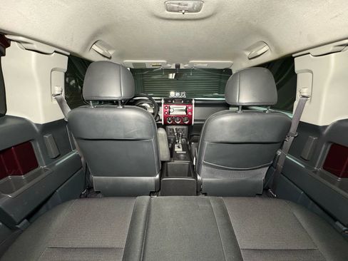 Used 2007 Toyota FJ Cruiser 4WD image 15