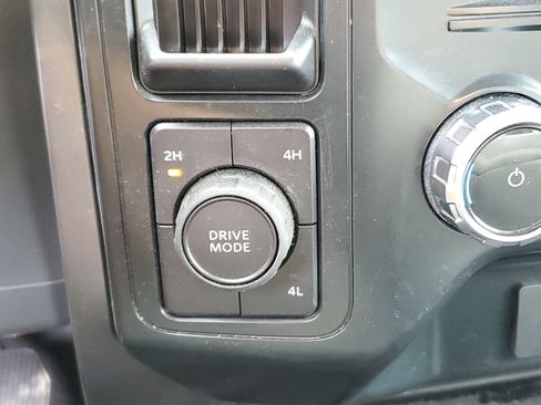 Used 2025 Ford F150 XLT w/ Equipment Group 301A Standard image 23