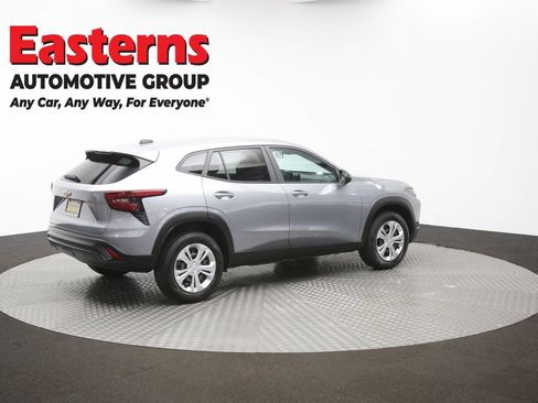 Used 2024 Chevrolet Trax LS w/ Driver Confidence Package FWD image 36