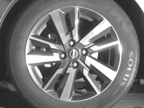 Used 2025 Nissan Versa SV image 12