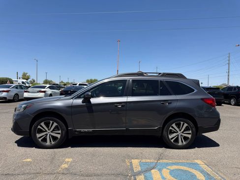 Used 2018 Subaru Outback 3.6R Limited AWD/4WD image 6