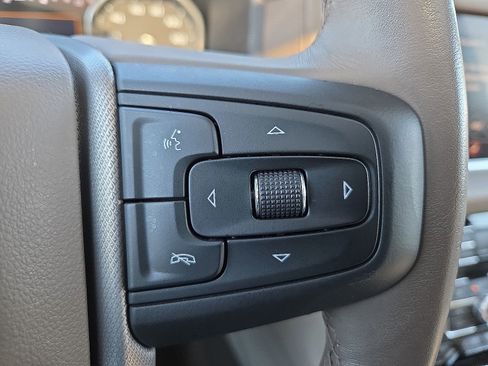 Used 2021 GMC Yukon Denali w/ Advanced Technology Package image 16