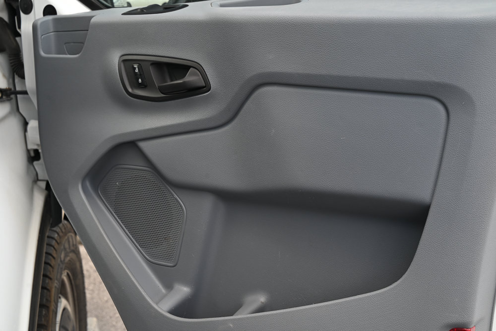 Used 2018 Ford Transit 250 148 High Roof RWD image 16
