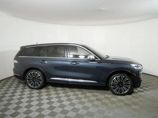 Used 2020 Lincoln Aviator Black Label video 2