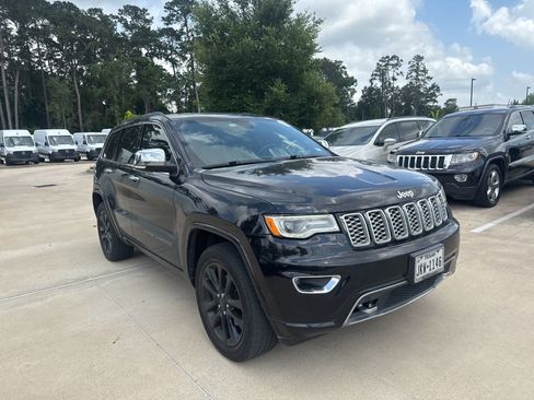 Used 2017 Jeep Grand Cherokee Overland AWD/4WD image 2