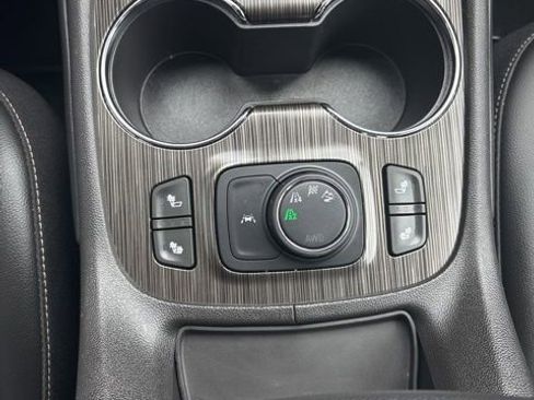 Used 2023 GMC Acadia SLT w/ Elevation Edition AWD/4WD image 25