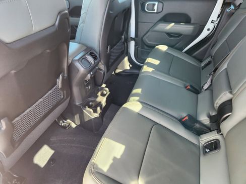 New 2026 Jeep Gladiator Mojave AWD/4WD image 9