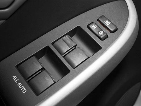 Used 2014 Toyota Prius Three FWD image 15