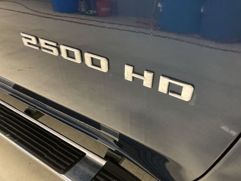Used 2022 Chevrolet Silverado 2500 LTZ w/ LTZ Plus Package image 11
