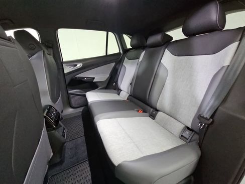 New 2026 Volkswagen ID.4 Pro image 19