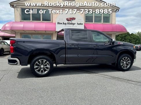Used 2023 Chevrolet Silverado 1500 LT w/ Z71 Off-Road Package AWD/4WD image 8