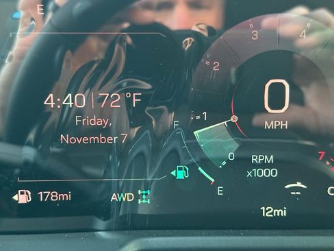 New 2026 GMC Acadia AT4 w/ Luxury Package image 36