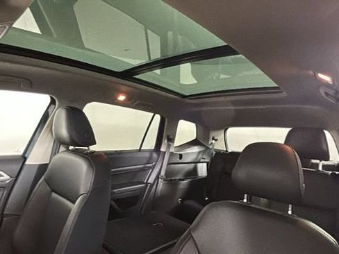Used 2019 Volkswagen Atlas SE w/ Panoramic Sunroof Package AWD/4WD image 12