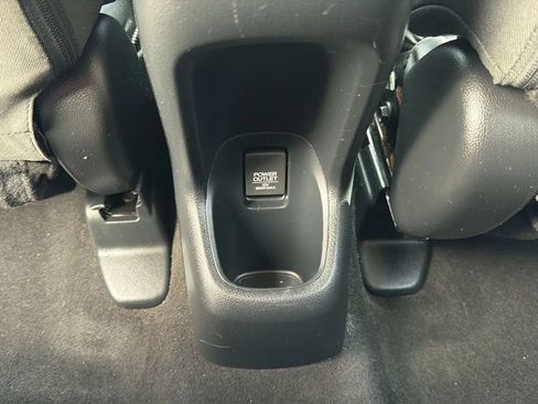 Used 2022 Honda HR-V EX image 27