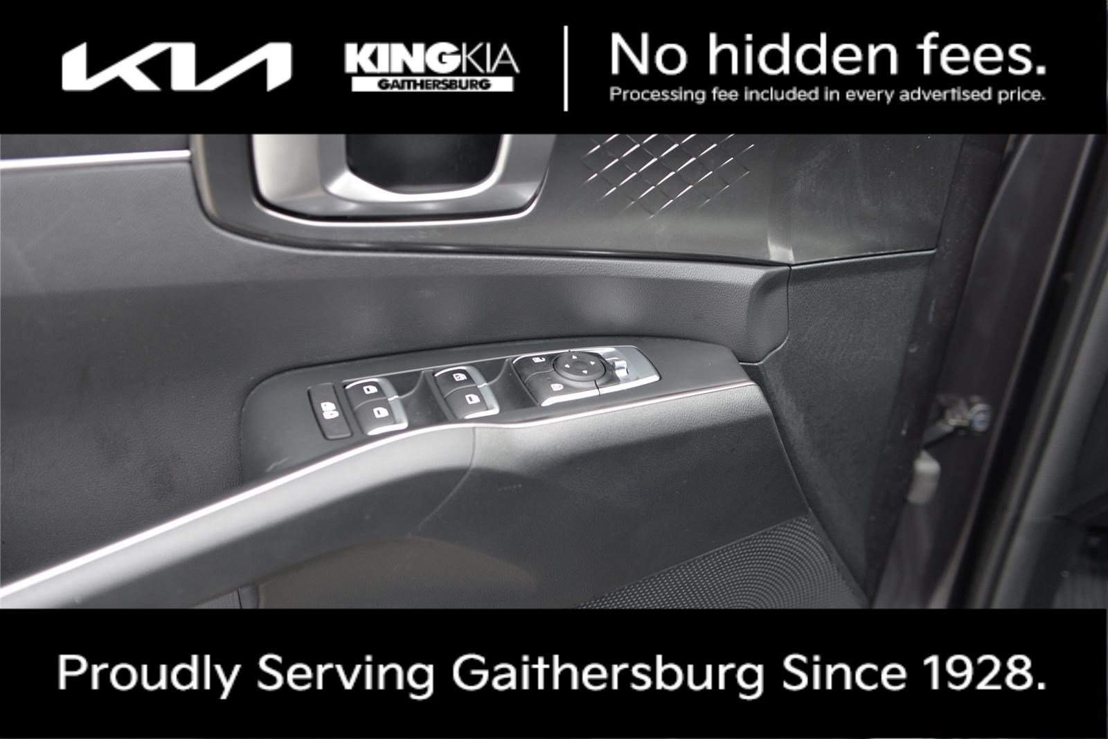 Certified 2022 Kia Sorento S FWD image 24