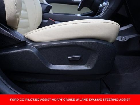 Used 2022 Ford Edge SEL AWD/4WD image 9