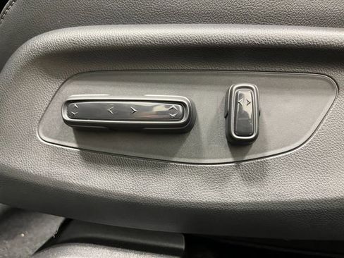 New 2026 Honda HR-V EX-L image 12