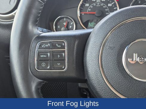 Used 2017 Jeep Wrangler Unlimited Rubicon w/ Connectivity Group image 24