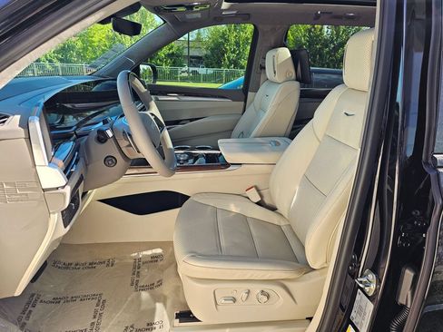 New 2026 Cadillac Escalade Platinum Sport AWD/4WD image 23
