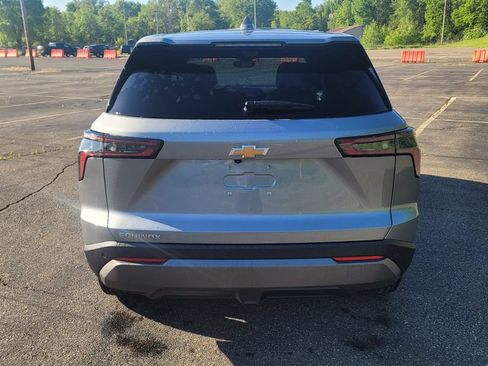 New 2026 Chevrolet Equinox LT w/ Convenience Package II FWD image 10