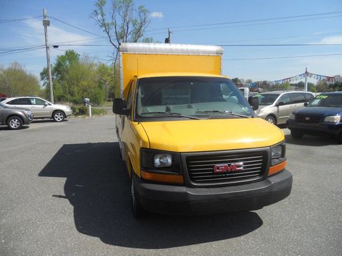 Used 2011 GMC Savana 3500 RWD image 5