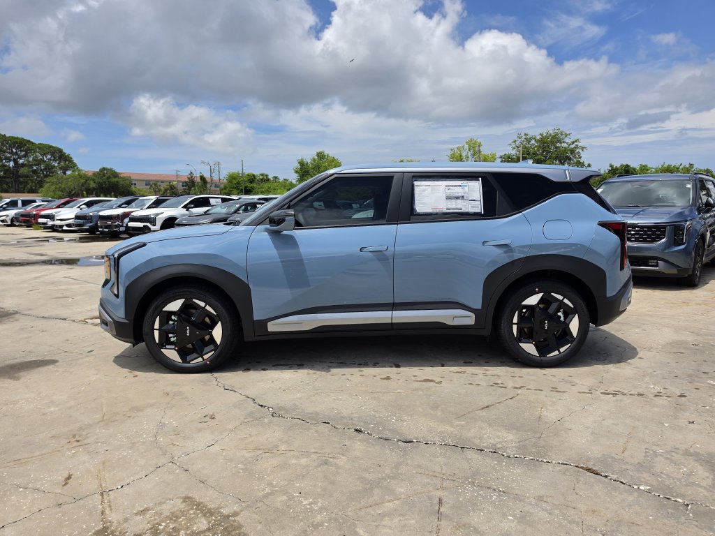 New 2027 Kia Seltos S FWD image 5