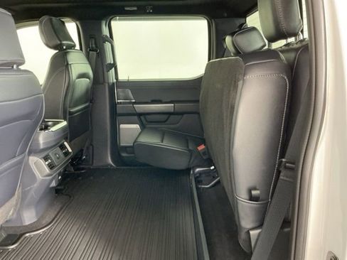 Used 2025 Ford F150 Lariat image 30