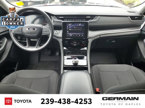 Used 2023 Jeep Grand Cherokee L Laredo RWD image 18