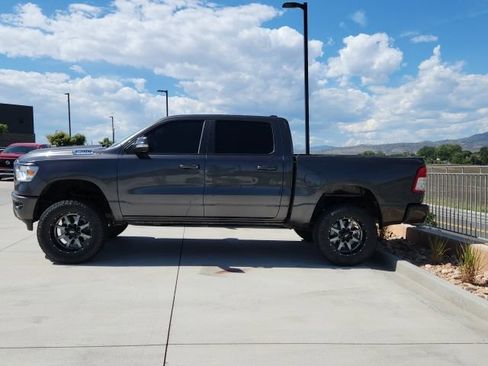 Used 2019 RAM 1500 Big Horn AWD/4WD image 2