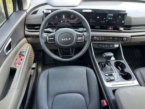 New 2026 Kia Carnival EX FWD image 25