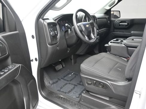 Used 2024 Chevrolet Silverado 1500 Custom image 11