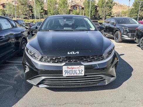 Certified 2023 Kia Forte LXS FWD image 3