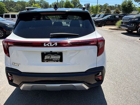 Used 2024 Kia Seltos S FWD image 9