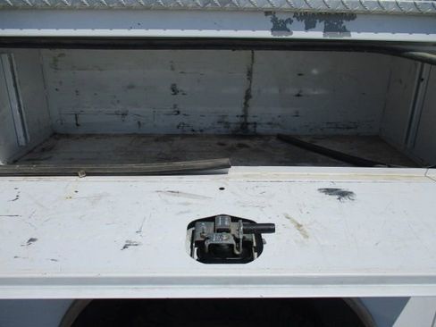 Used 2024 RAM 3500 Tradesman w/ Chrome Appearance Group AWD/4WD image 11