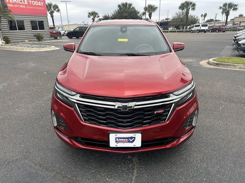 Used 2022 Chevrolet Equinox RS w/ RS Leather Package image 9