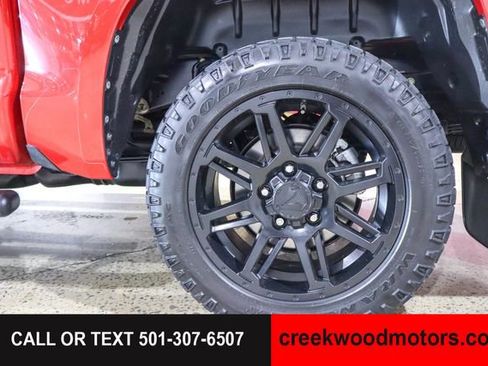 Used 2019 Toyota Tundra SR5 w/ SR5 Upgrade Package AWD/4WD image 32