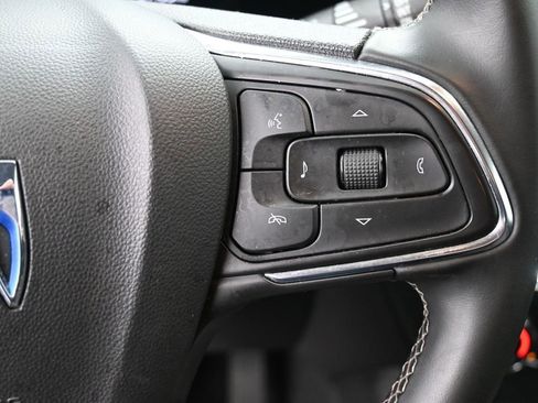 Used 2025 Buick Encore GX Preferred AWD/4WD image 41