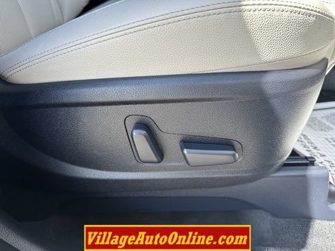 Used 2022 Hyundai Palisade SEL w/ Premium Package AWD/4WD image 47