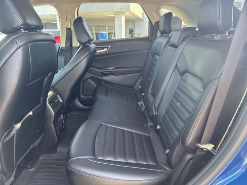 Used 2020 Ford Edge SEL w/ Convenience Package image 8
