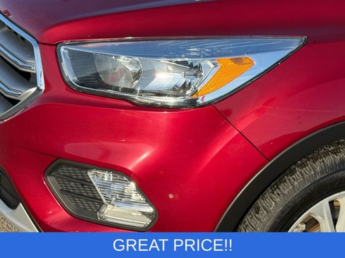 Used 2017 Ford Escape SE image 12