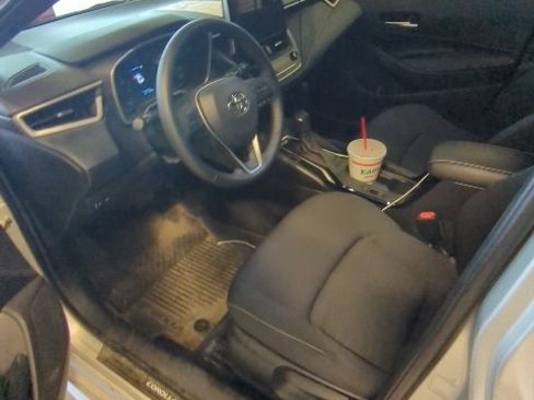 Used 2025 Toyota Corolla Hatchback image 5