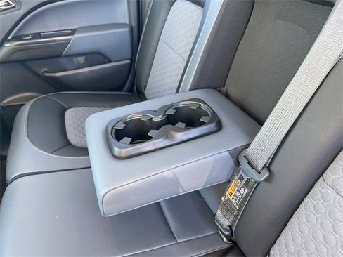 Certified 2022 Chevrolet Colorado Z71 w/ Safety Package image 38