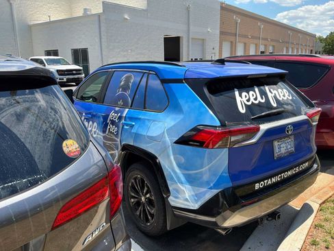 Used 2022 Toyota RAV4 XSE AWD/4WD image 45