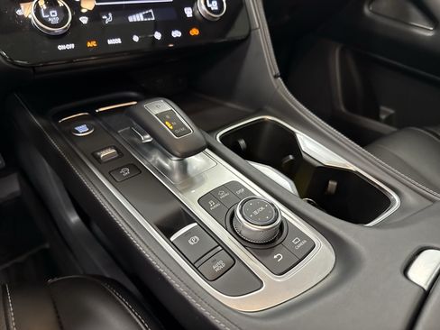 Certified 2025 INFINITI QX60 Pure FWD image 25