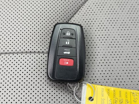 Used 2020 Toyota Camry XSE w/ Driver Assist Package FWD image 31